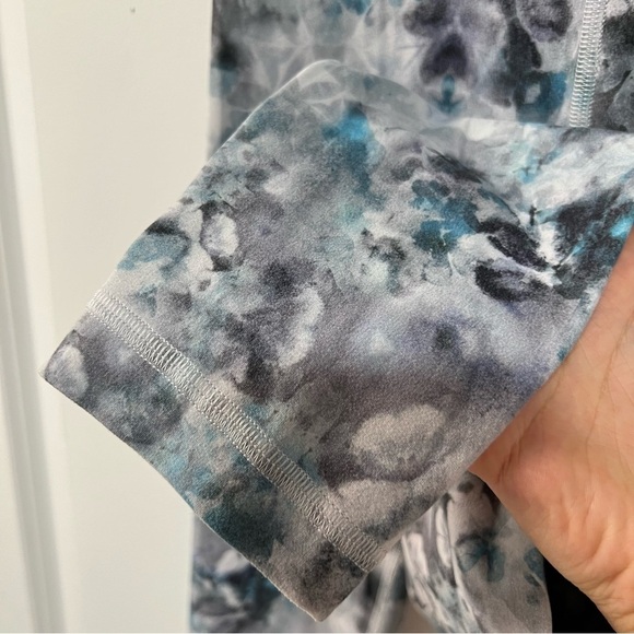 Lululemon Align Super High-Rise Pant 25”
Kaleidofloral Multi size 0 - Picture 7 of 11